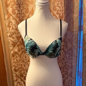 PINK Victoria's Secret Tropical Leaf Print Bra